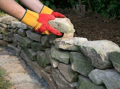 Dry-Stone-Wall-intro-ISTOCK-480x360_0