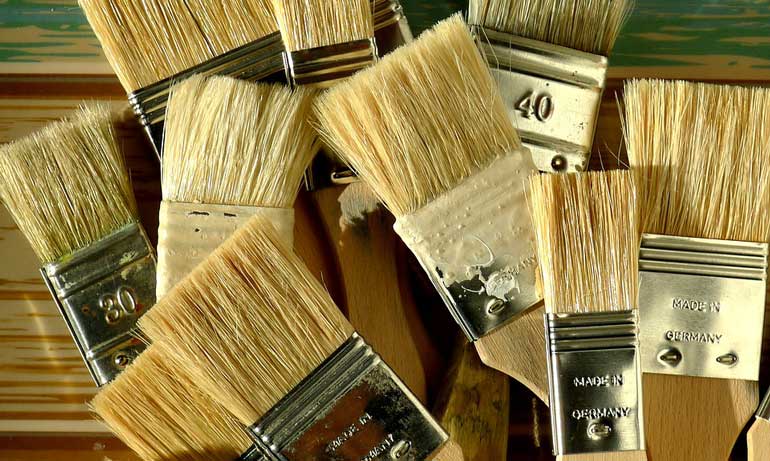 5 Extraordinary Uses For Paintbrushes
