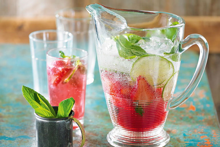 Drinks - Cranberry And Lime Juice Punch