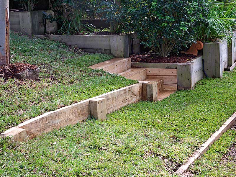 How to build a retaining wall for garden