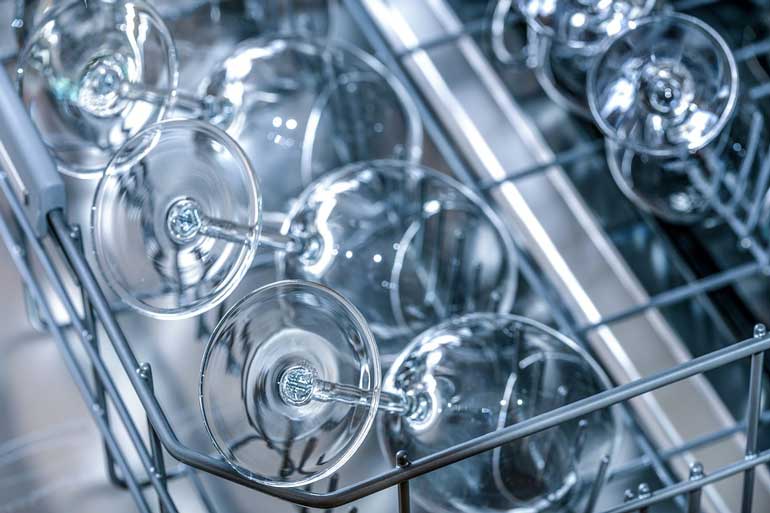 Prevent glasses from breaking in the dishwasher