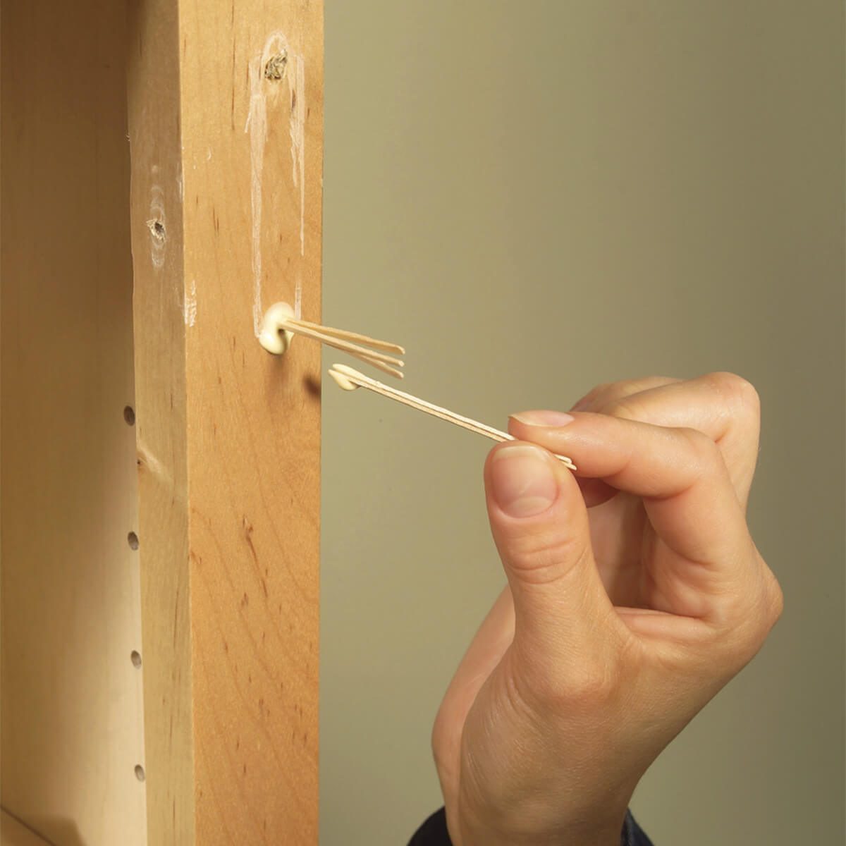 Two ways to fill stripped screw holes