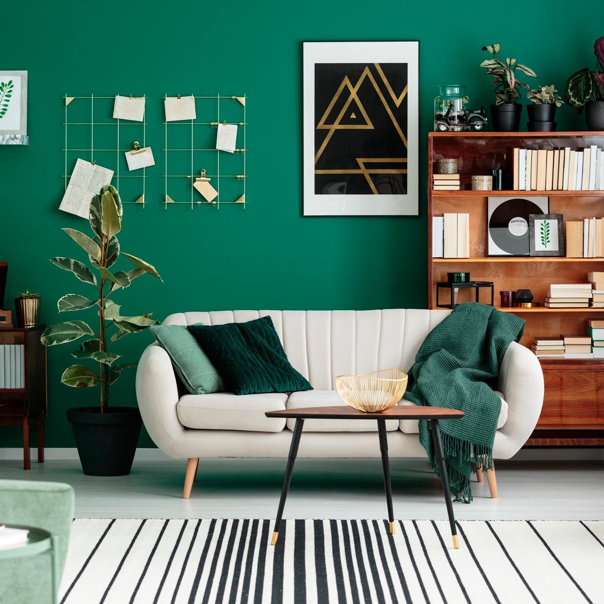 Emerald green accent wall