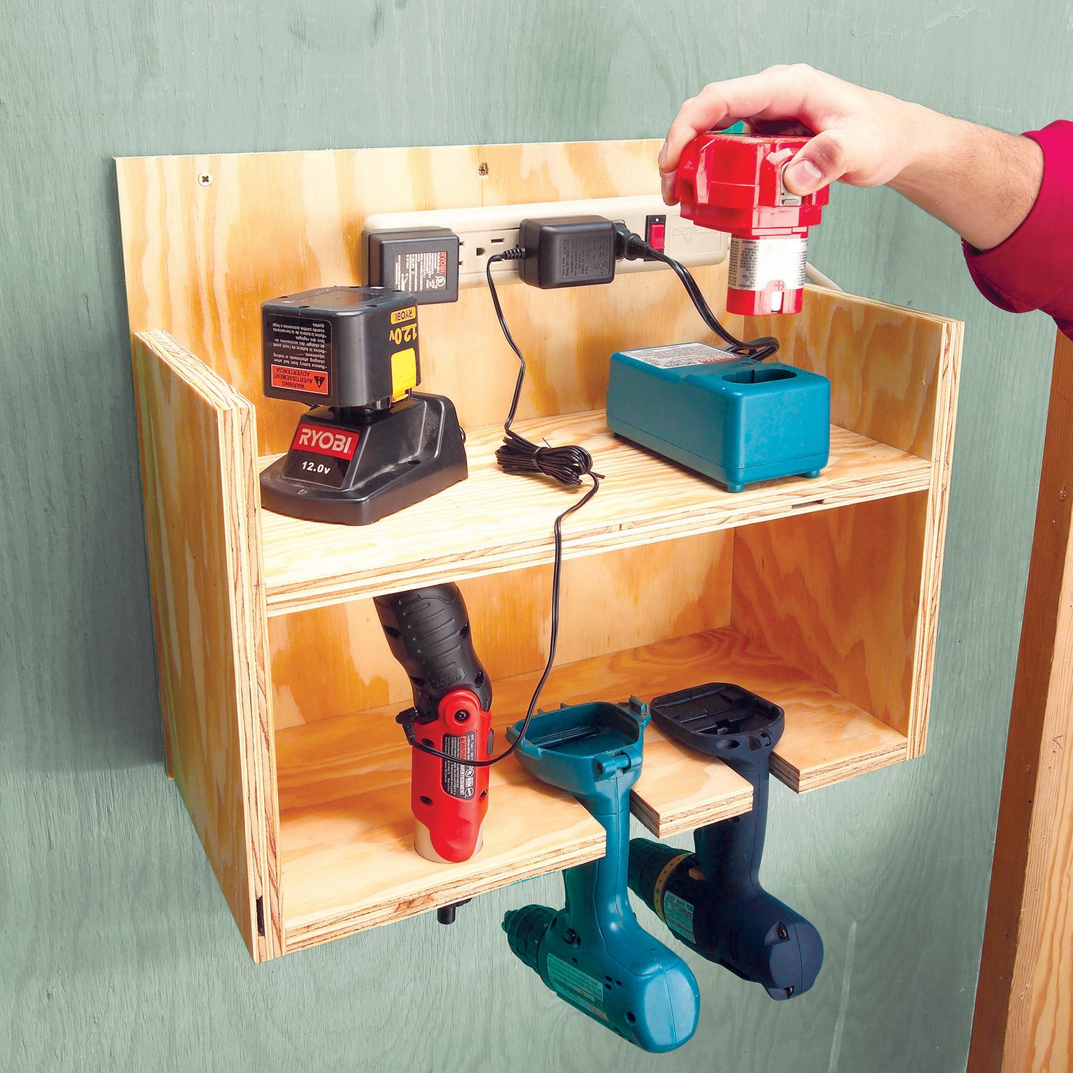 Compact drill dock