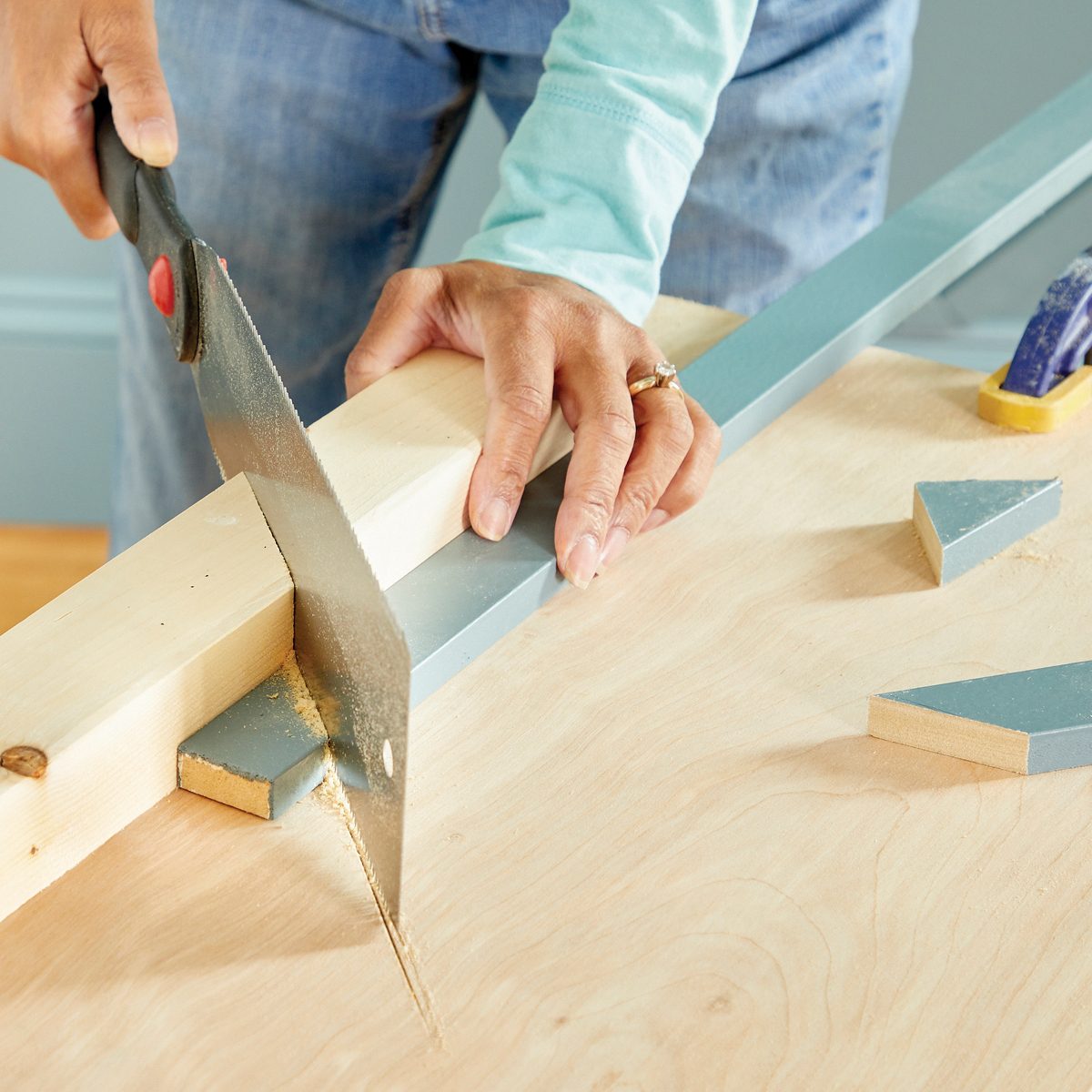 Pro tip: Living room friendly mitre saw