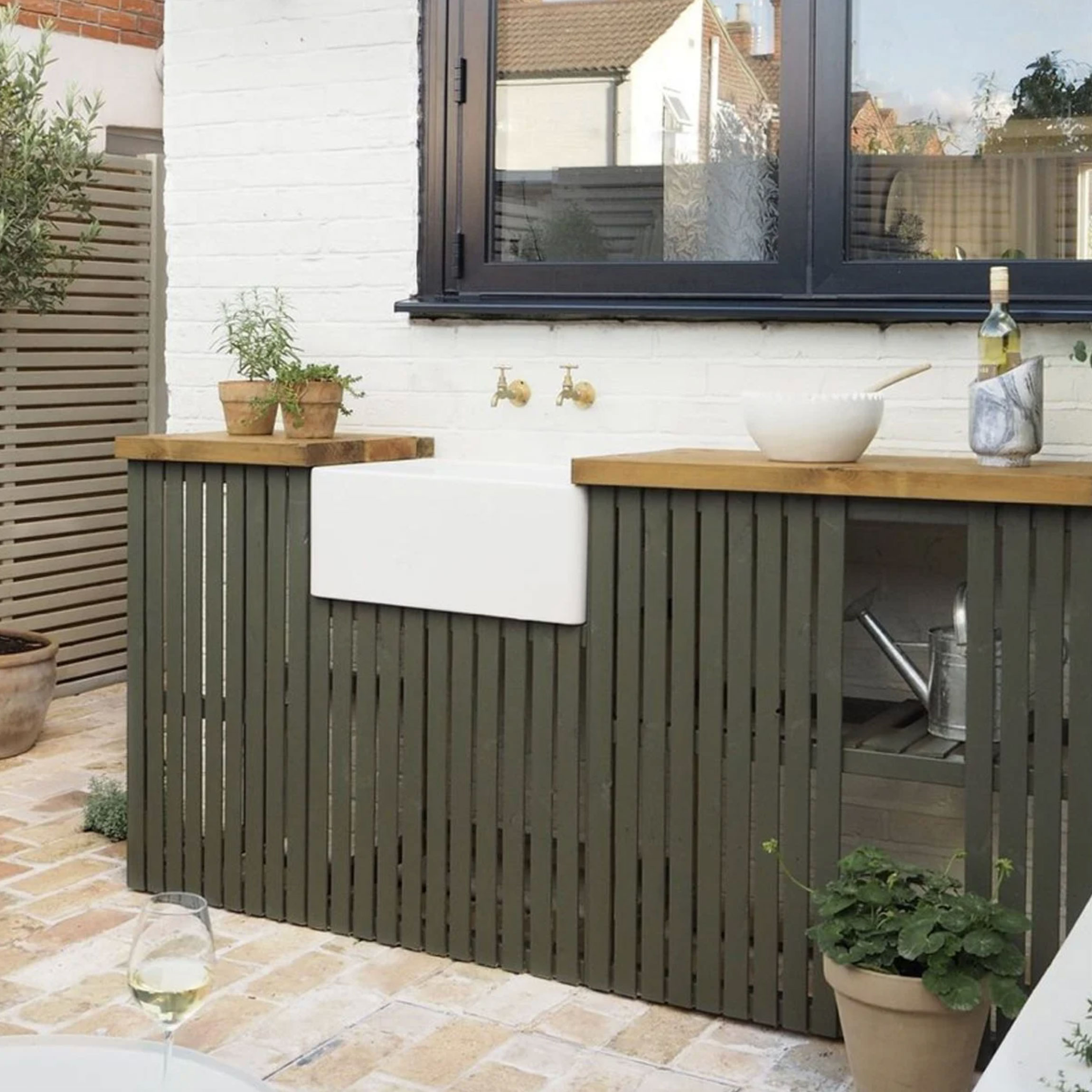 Courtyard kitchen