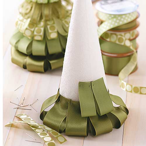 ribbon christmas tree, handyman magazine, 