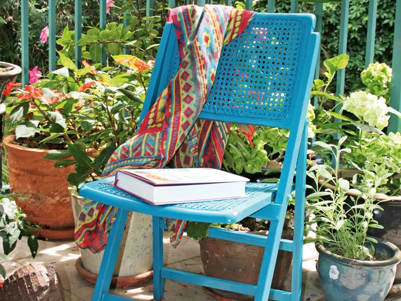 chair upcycled with spray paint, handyman magazine, 