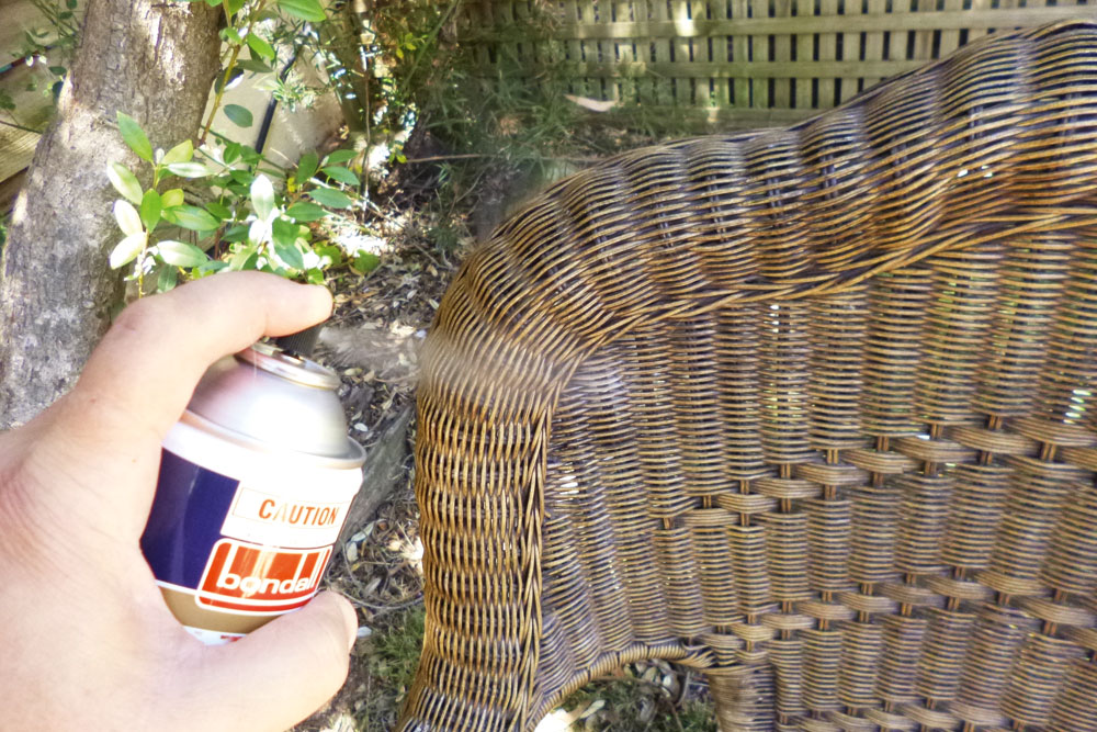 spray wicker chair with timber varnish, handyman magazine,