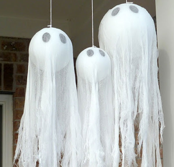 Halloween ghost balloons, 5 awesome and inexpensive halloween decorations, handyman magazine, 