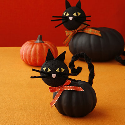 pumpkin turned into cats, 5 awesome and inexpensive halloween decorations, handyman magazine, 