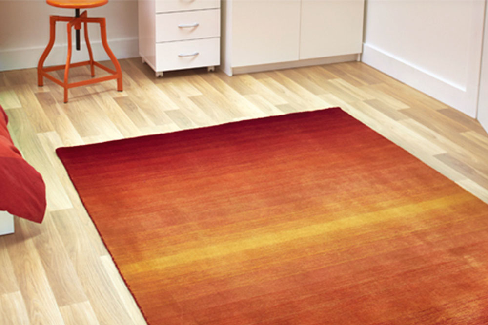 orange rug in bedroom, handyman magazine,