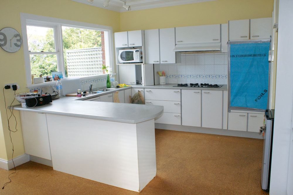 amazing beach house renovation, kitchen before, handyman magazine, 