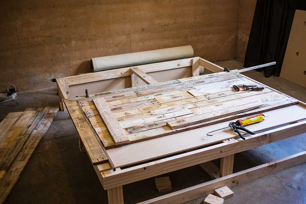 pallet bed being built, handyman magazine, 