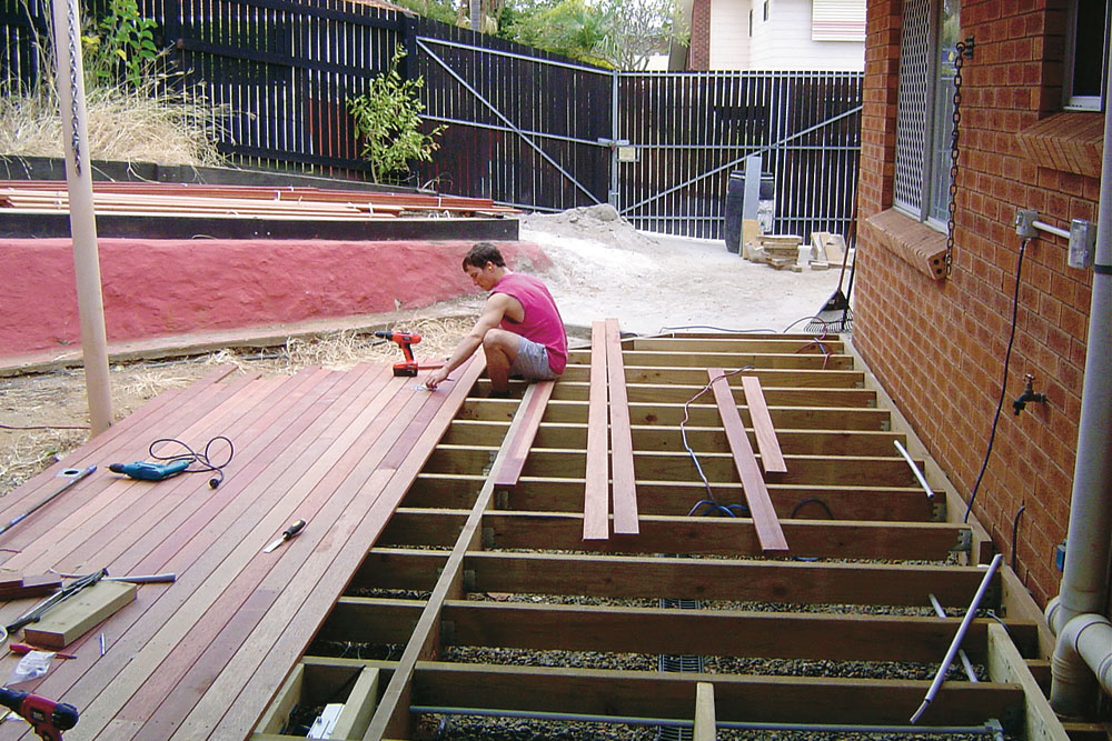 merbau decking, handyman magazine, reader project, DIY deck